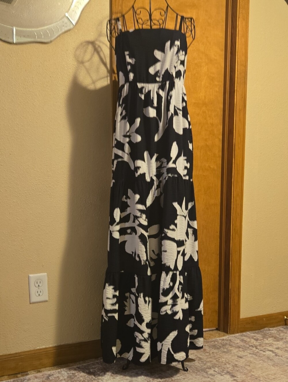 Nine West Black and White Spagetti Strap Floral Tiered Maxi Dress